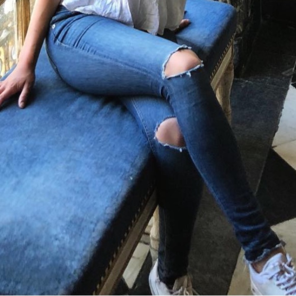 Rag & bone ripped knee skinny jeans medium wash size 24